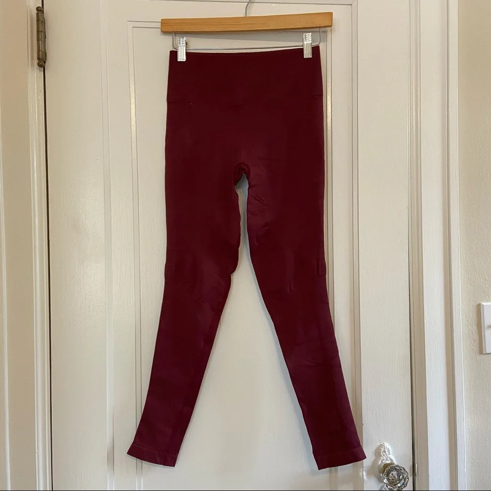 Lululemon Zone In tights - Picture 3 of 9